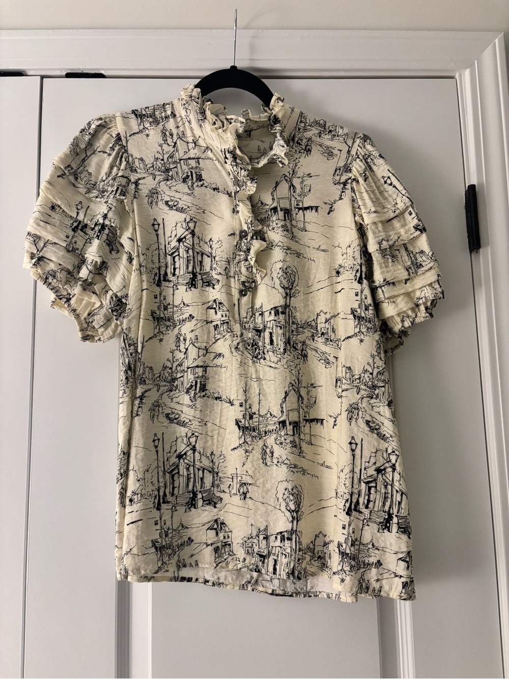 Entro Cream Toile Scenic Print Ruffle Short Sleeve Blouse